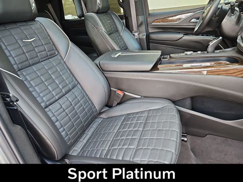 Used 2024 Cadillac Escalade Sport Platinum AWD/4WD image 18