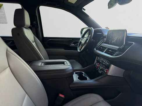 Used 2022 GMC Yukon SLT image 16