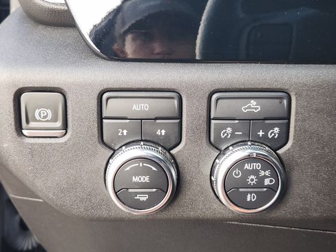 Used 2024 GMC Sierra 1500 Elevation AWD/4WD image 22