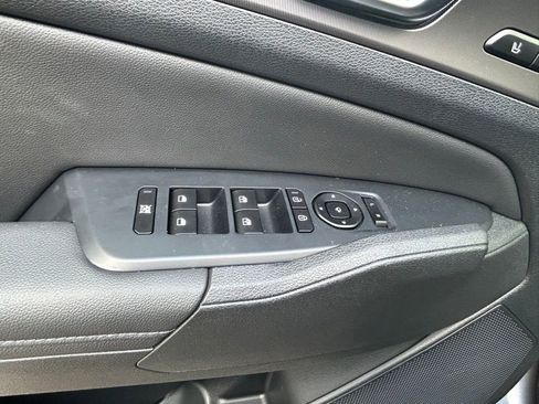 Used 2026 Kia Sportage SX image 16