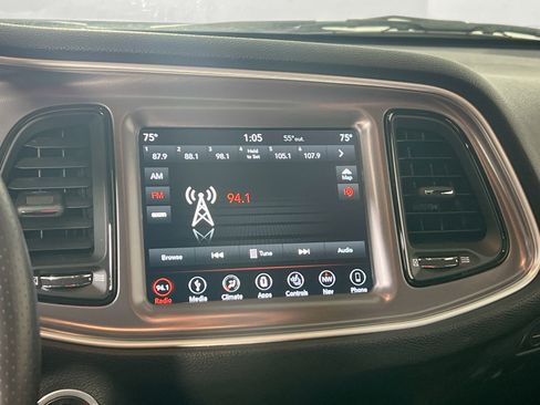 Used 2019 Dodge Challenger R/T w/ T/A Package image 15