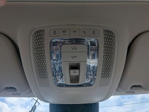 Used 2022 Mercedes-Benz GLS 450 4MATIC image 24