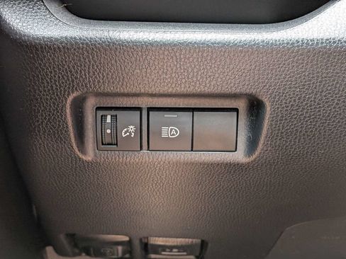 Used 2021 Toyota RAV4 LE FWD image 29