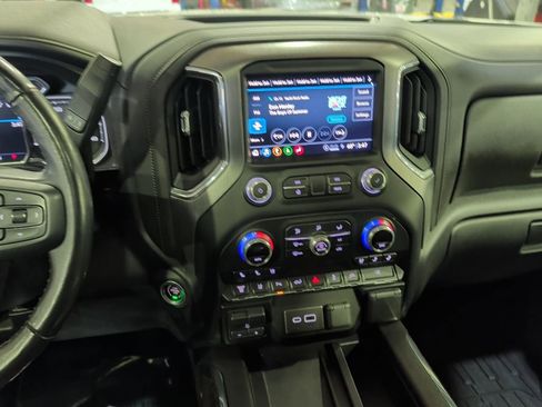 Used 2022 GMC Sierra 3500 Denali w/ Denali Ultimate Package image 20