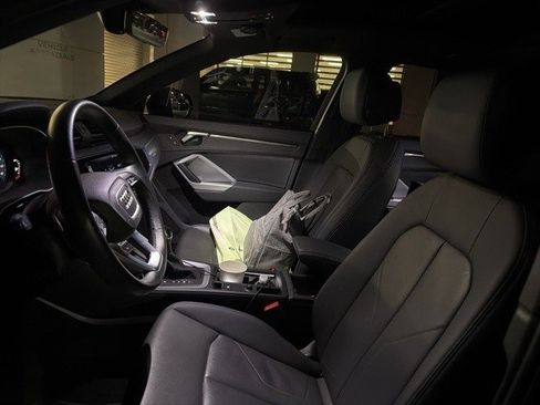 Certified 2022 Audi Q3 2.0T Premium w/ Convenience Package image 5