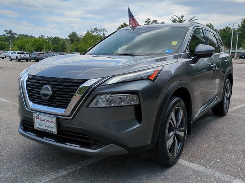 Used 2023 Nissan Rogue SL AWD/4WD image 8