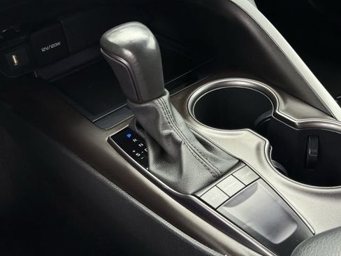 Used 2023 Toyota Camry SE w/ Convenience Package FWD image 19