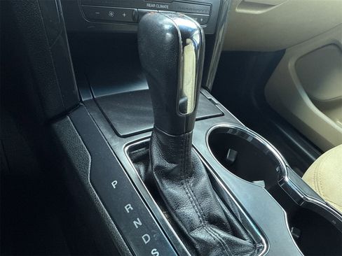 Used 2017 Ford Explorer FWD image 25