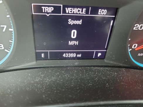 Used 2019 Chevrolet Equinox LS w/ LS Convenience Package FWD image 26