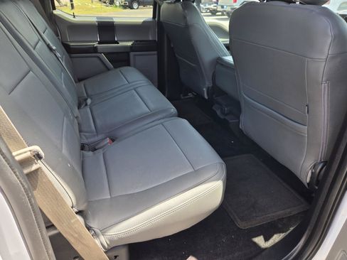 Used 2017 Ford F150 XLT RWD image 11