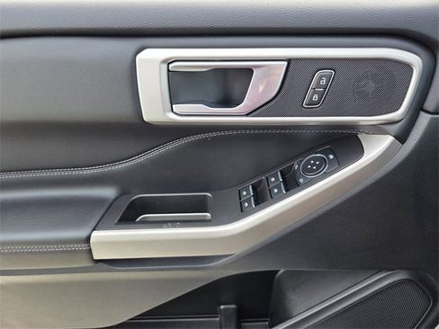 Used 2023 Ford Explorer XLT w/ Equipment Group 202A image 22