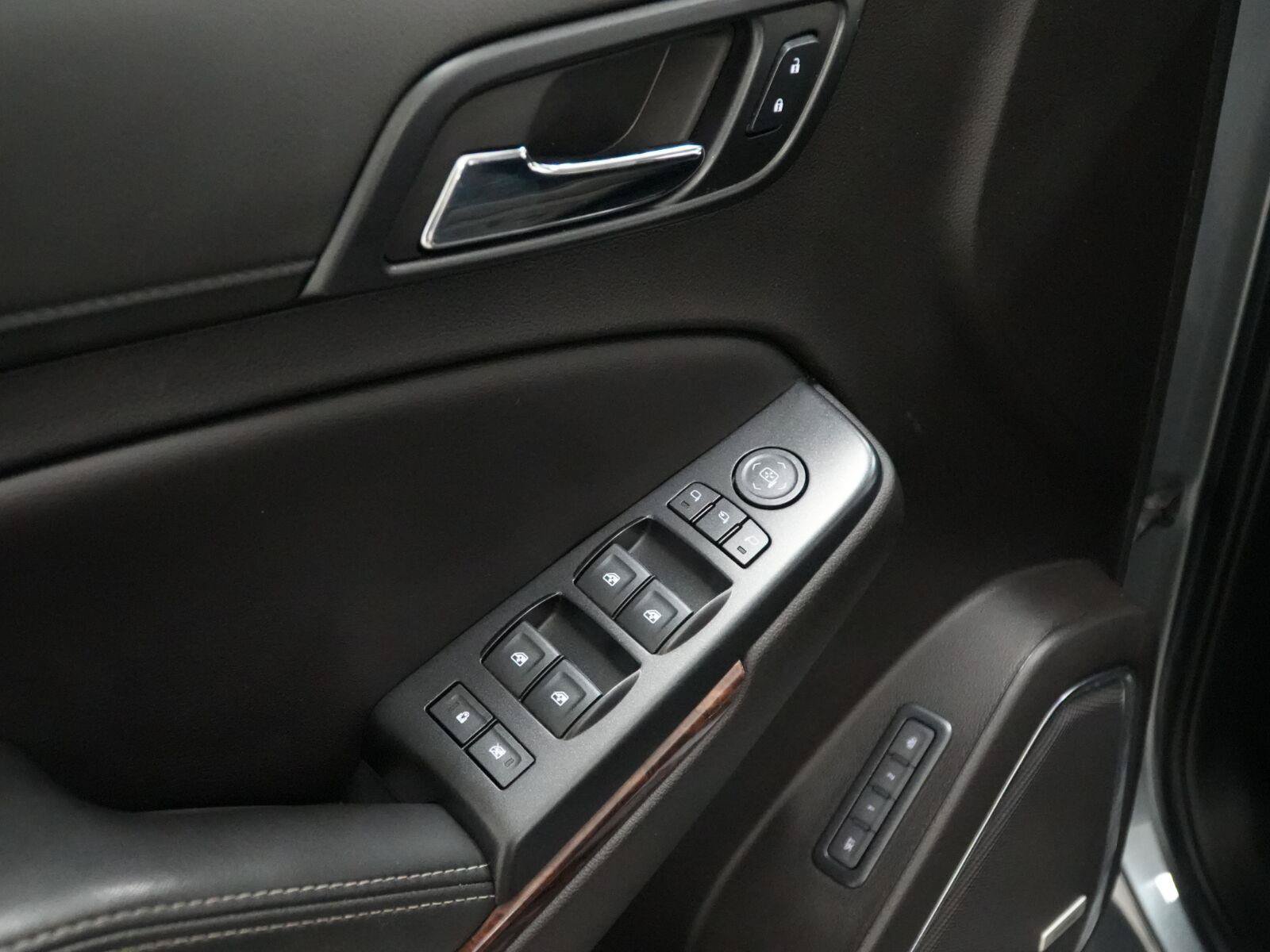 Used 2019 Chevrolet Tahoe LT RWD image 6