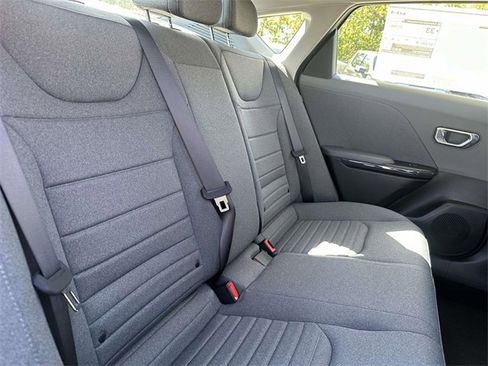 New 2025 Kia K4 EX image 23