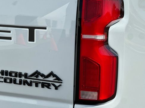 New 2026 Chevrolet Silverado 2500 High Country w/ High Country Premium Package AWD/4WD image 26