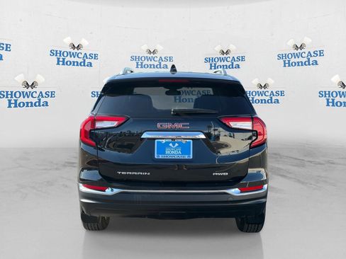 Used 2023 GMC Terrain SLT w/ LPO, Floor Liner Package AWD/4WD image 6