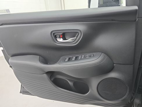 New 2026 Honda HR-V LX image 26