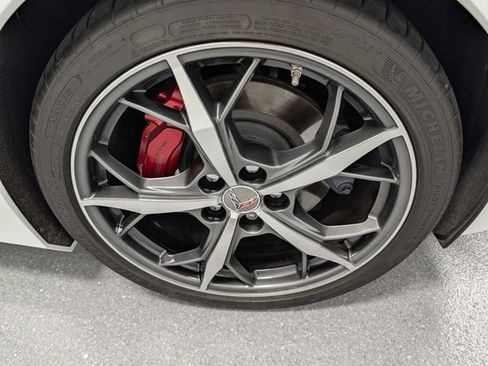 Certified 2021 Chevrolet Corvette Stingray Preferred Conv w/ Z51 Performance Package RWD image 9