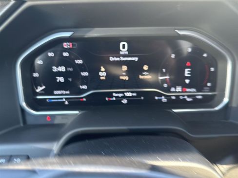 Used 2024 GMC Sierra 2500 AT4 w/ Technology Package AWD/4WD image 4