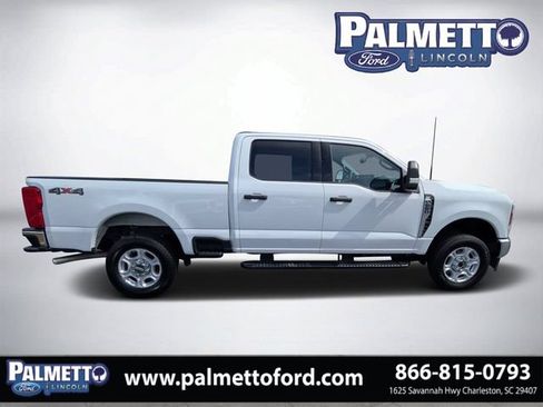 Used 2026 Ford F250 XLT AWD/4WD image 2