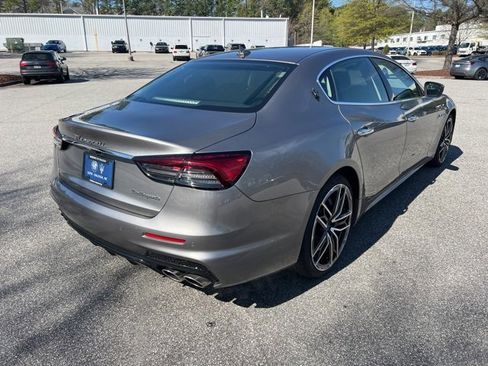 Used 2022 Maserati Quattroporte Modena image 5