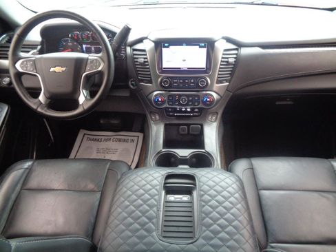 Used 2016 Chevrolet Tahoe LT w/ Luxury Package RWD image 8