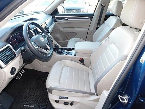 Used 2023 Volkswagen Atlas SEL Premium image 15