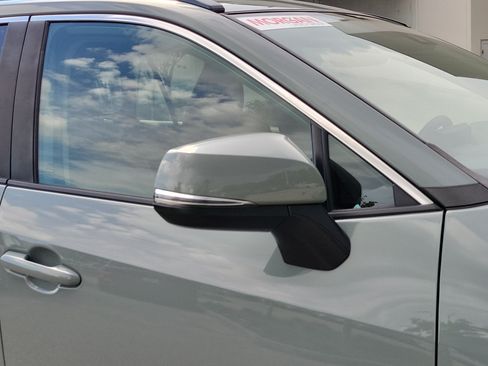 Used 2021 Toyota RAV4 XLE Premium FWD image 8