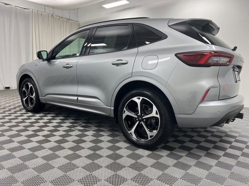 Used 2023 Ford Escape ST-Line Select w/ Tech Pack #2 image 4