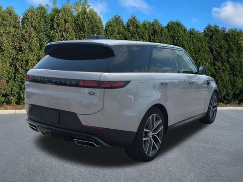 Used 2023 Land Rover Range Rover Sport SE AWD/4WD image 4