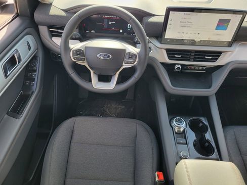 New 2026 Ford Explorer Active image 10