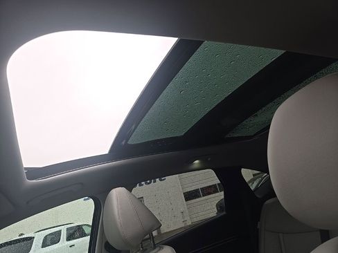 Used 2024 Hyundai Tucson Limited image 24