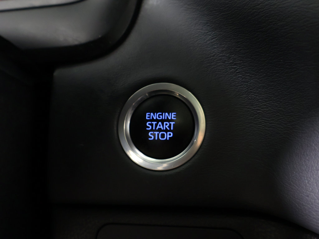 Used 2022 Toyota Tundra Platinum AWD/4WD image 44