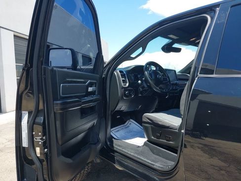 Used 2024 RAM 2500 Big Horn AWD/4WD image 6