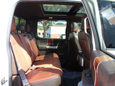 Used 2018 Ford F150 King Ranch w/ Equipment Group 601A Luxury AWD/4WD image 30