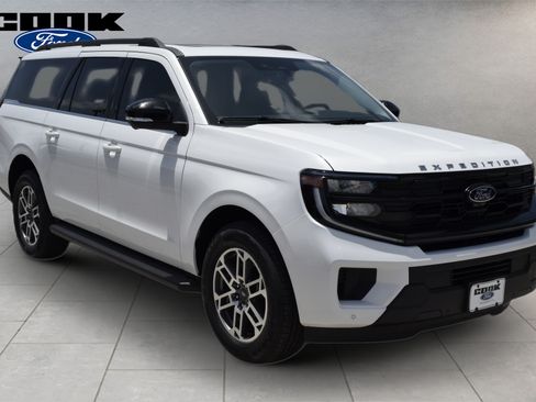 New 2026 Ford Expedition Max Active RWD image 2