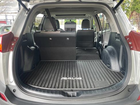 Used 2015 Toyota RAV4 Limited image 13