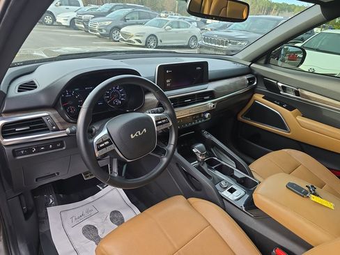 Used 2022 Kia Telluride SX w/ Towing Package image 21