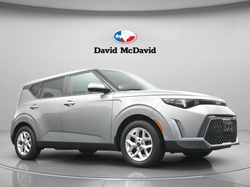 Used 2023 Kia Soul LX w/ LX Technology Package image 27