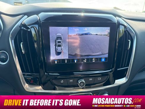 Used 2023 Chevrolet Traverse RS AWD/4WD image 33