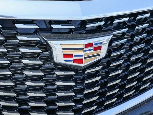Used 2023 Cadillac XT5 Premium Luxury FWD image 16