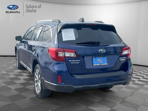 Used 2017 Subaru Outback 2.5i Touring w/ Popular Package #5A image 9