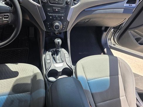Used 2015 Hyundai Santa Fe Sport image 19