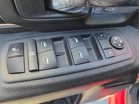 Used 2024 RAM 1500 Classic Warlock AWD/4WD image 15