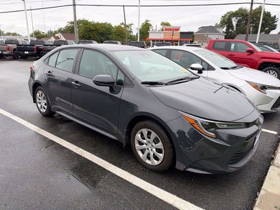 Used 2025 Toyota Corolla LE