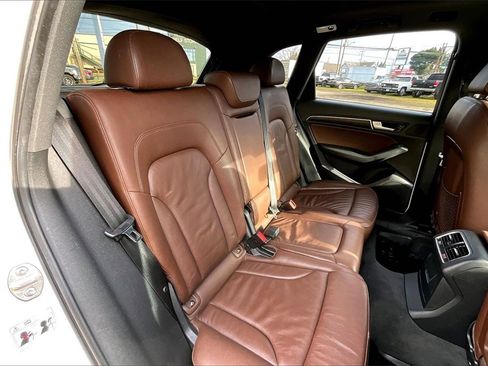 Used 2015 Audi Q5 2.0T Premium Plus w/ Technology Package image 21