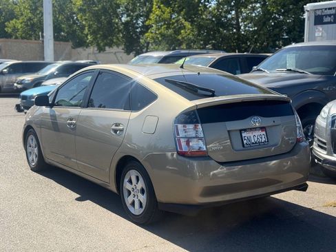 Used 2005 Toyota Prius FWD image 4