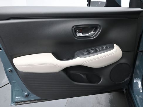 Used 2026 Honda HR-V LX image 21