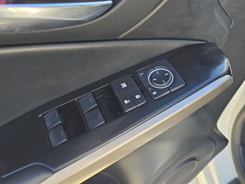 Used 2015 Lexus IS 250 image 19