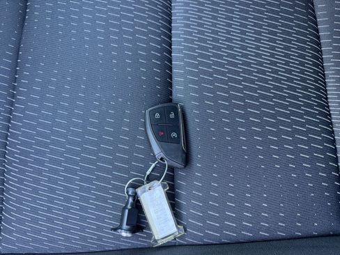 Used 2025 Chevrolet Equinox LT image 22