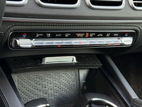 Certified 2025 Mercedes-Benz Maybach GLS 600 4MATIC image 26